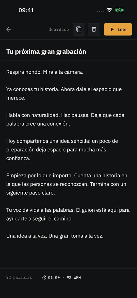 El editor de guiones con título y texto, un botón Leer y, abajo, el recuento de palabras y la duración estimada.